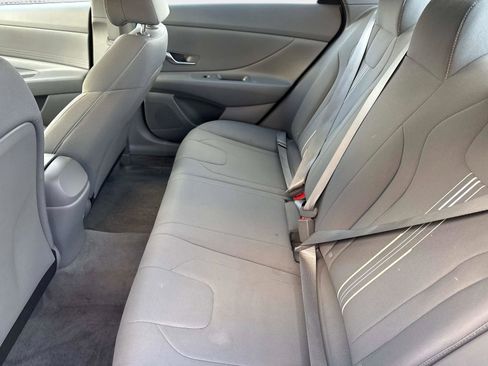 Used 2023 Hyundai Elantra SEL w/ Cargo Package image 13
