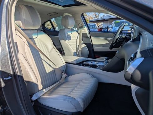 Used 2019 Genesis G70 2.0T Advanced w/ Elite Package image 36