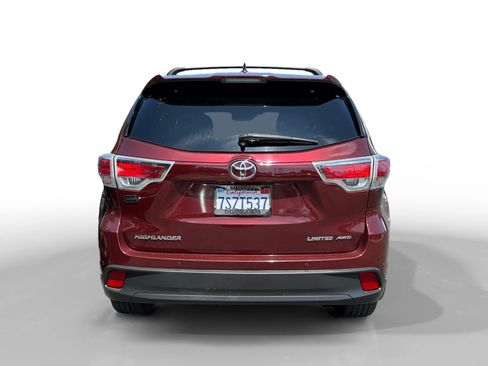 Used 2016 Toyota Highlander Limited image 4