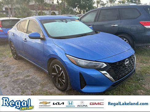 Used 2024 Nissan Sentra SV image 1
