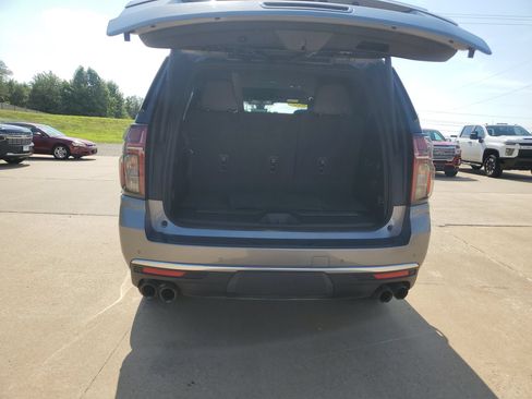 Used 2022 Chevrolet Tahoe High Country AWD/4WD image 32