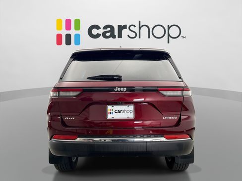 Used 2024 Jeep Grand Cherokee Laredo X w/ Luxury Tech Group I AWD/4WD image 4