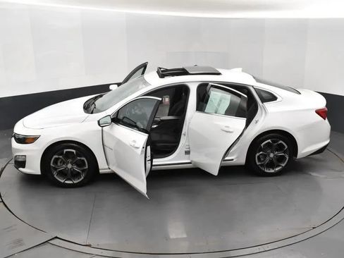 Used 2023 Chevrolet Malibu LT FWD image 7