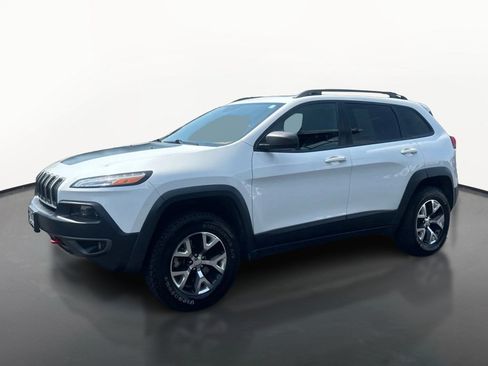 Used 2016 Jeep Cherokee Trailhawk w/ Leather Interior Group AWD/4WD image 7