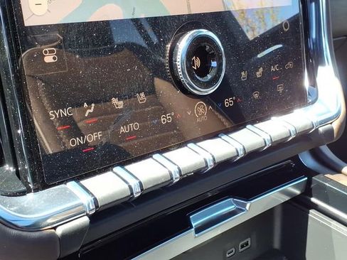 New 2026 GMC Yukon XL Denali Ultimate AWD/4WD image 25