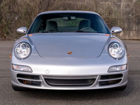 Used 2005 Porsche 911 Carrera S image 9