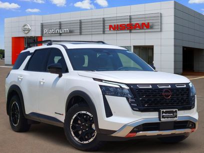 New 2026 Nissan Pathfinder Rock Creek w/ Rock Creek Premium Package