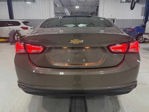 Used 2020 Chevrolet Malibu LT FWD image 11