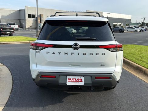 New 2026 Nissan Pathfinder SL w/ SL Premium Package FWD image 5