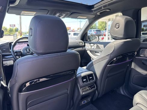 Used 2024 Mercedes-Benz GLS 580 4MATIC w/ Warmth & Comfort Package image 27