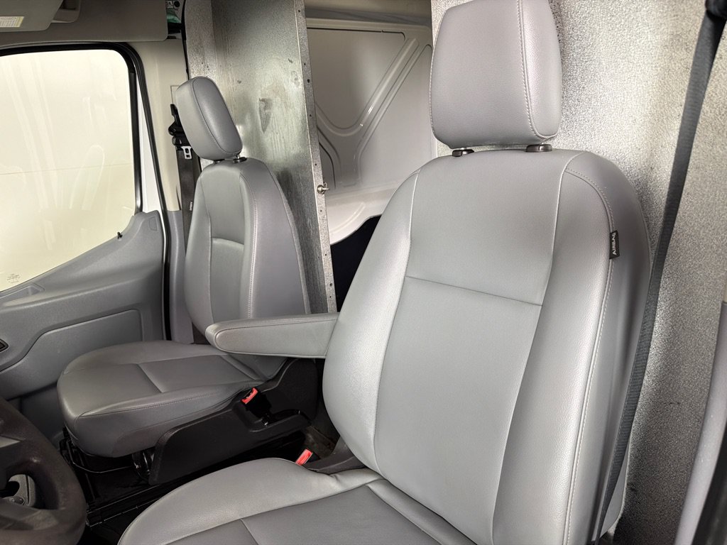 Used 2018 Ford Transit 250 148 Medium Roof RWD image 13