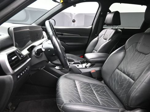 Used 2024 Kia Telluride EX X-Line AWD/4WD image 17
