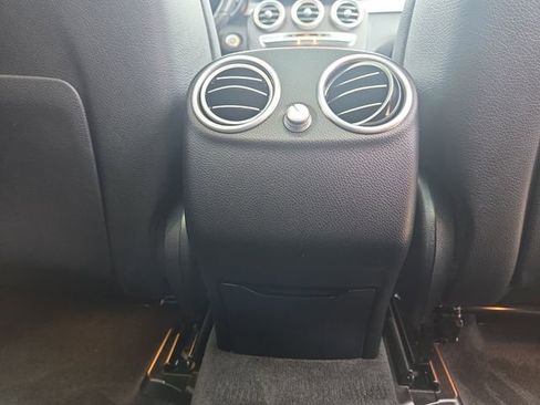 Used 2020 Mercedes-Benz GLC 300 GLC 300 image 37