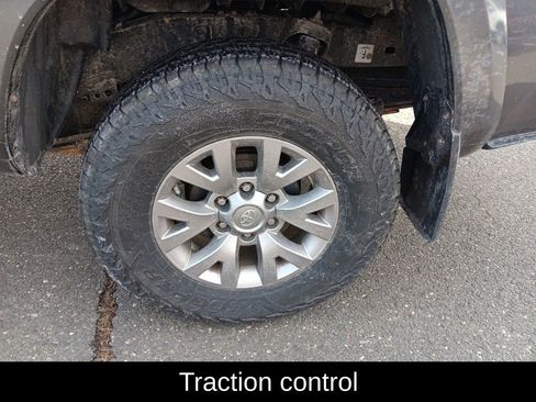 Used 2018 Toyota Tacoma SR5 image 10