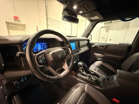 Used 2023 Ford Bronco Black Diamond AWD/4WD image 16