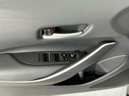 Certified 2025 Toyota Corolla SE FWD image 17