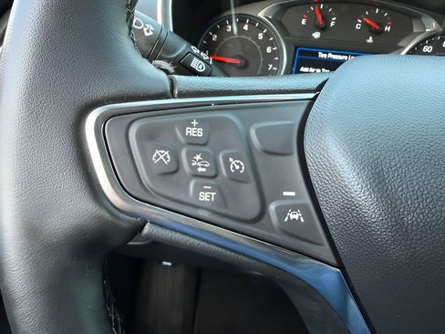Used 2024 Chevrolet Equinox LT AWD/4WD image 18