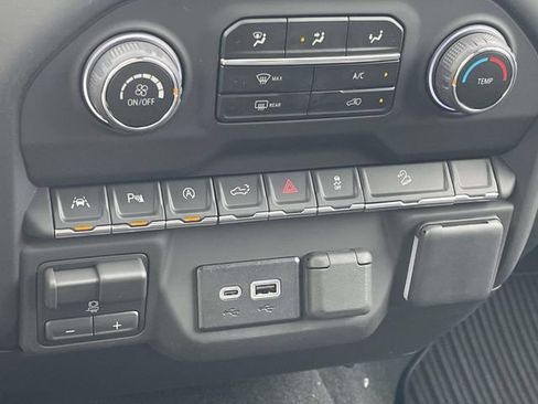 New 2026 Chevrolet Silverado 1500 W/T w/ WT Value Package AWD/4WD image 15