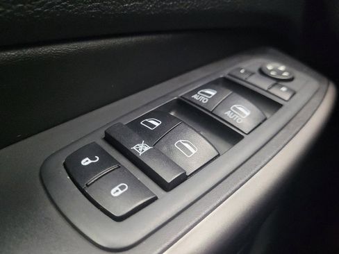 Used 2020 Jeep Cherokee Limited w/ Advanced Safety Group image 27