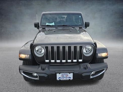 Used 2022 Jeep Wrangler Unlimited Sahara w/ Cold Weather Group image 2
