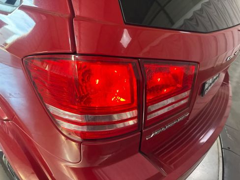 Used 2018 Dodge Journey SE w/ Popular Equipment Group FWD image 10