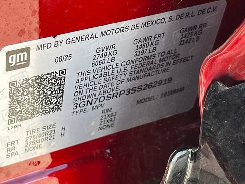 Used 2025 Chevrolet Equinox EV RS FWD image 18