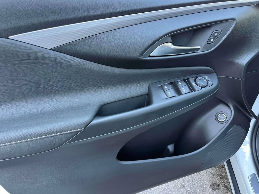New 2026 Buick Envista Preferred FWD image 17