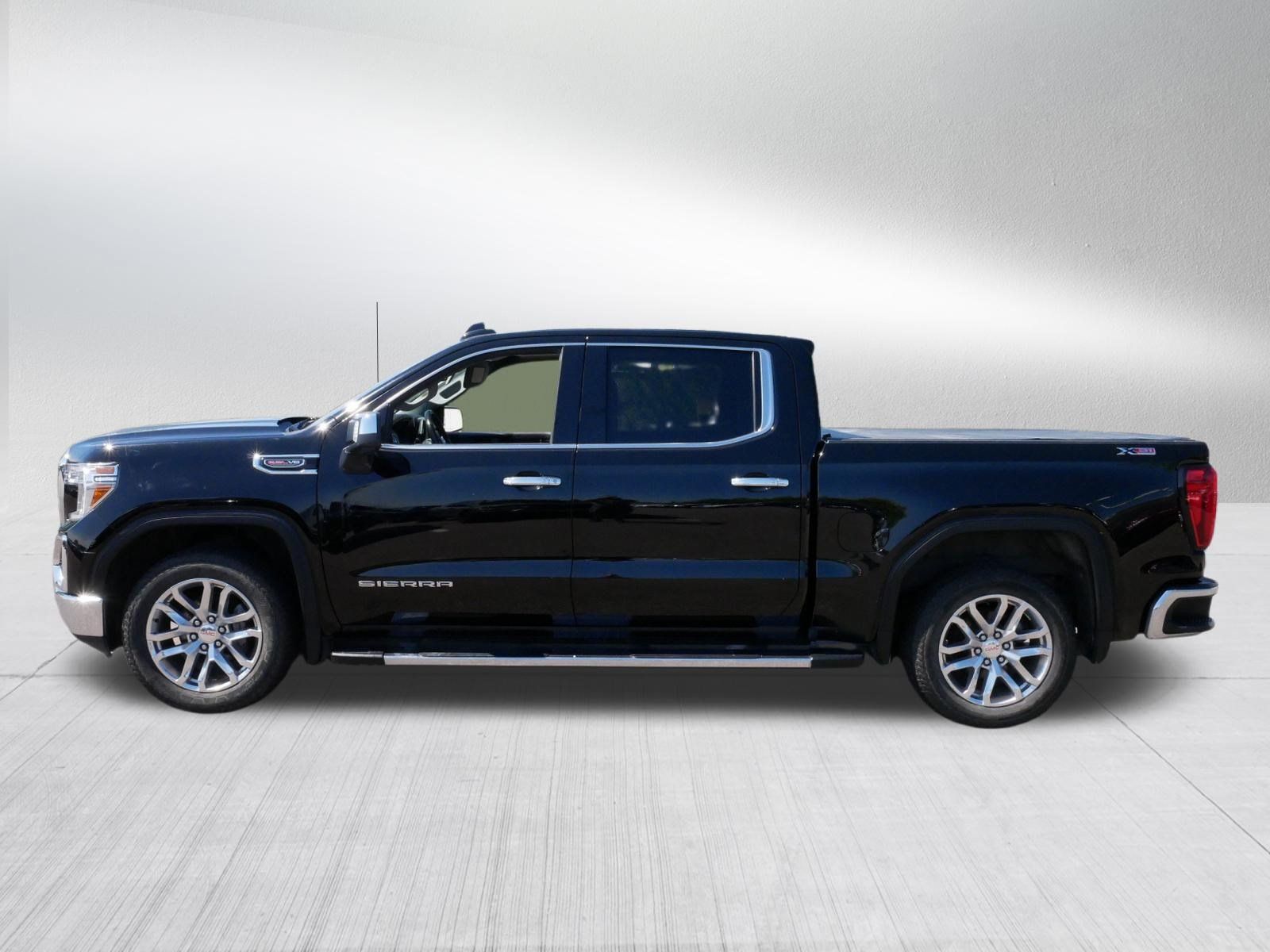 Used 2021 GMC Sierra 1500 SLT w/ SLT Premium Plus Package AWD/4WD image 4