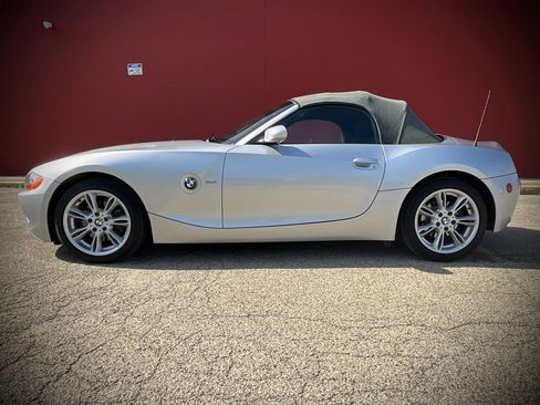 Used 2003 BMW Z4 3.0i RWD image 2