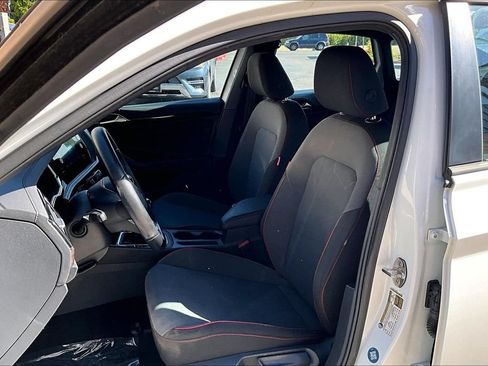 Used 2024 Volkswagen Jetta GLI 40th Anniversary Edition FWD image 9