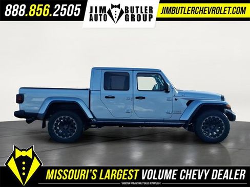 Used 2022 Jeep Gladiator Overland w/ Popular Equipment Package image 5