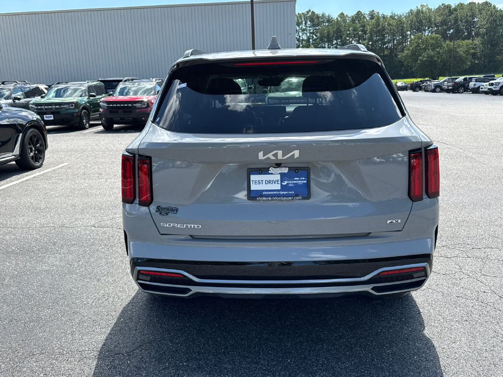 Used 2023 Kia Sorento SX AWD/4WD image 6