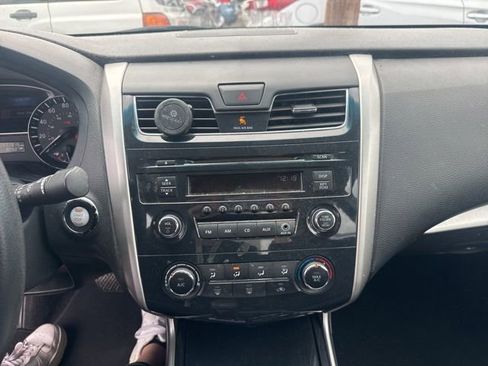 Used 2013 Nissan Altima 2.5 S FWD image 15