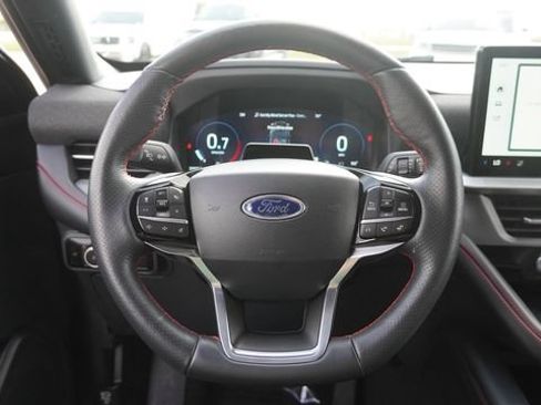 Used 2025 Ford Explorer ST-Line w/ ST-Line Street Pack AWD/4WD image 29