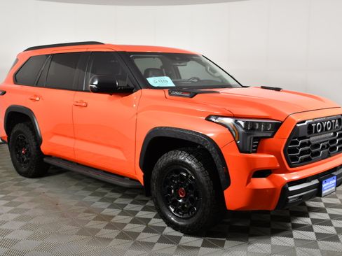 Used 2023 Toyota Sequoia TRD Pro AWD/4WD image 4
