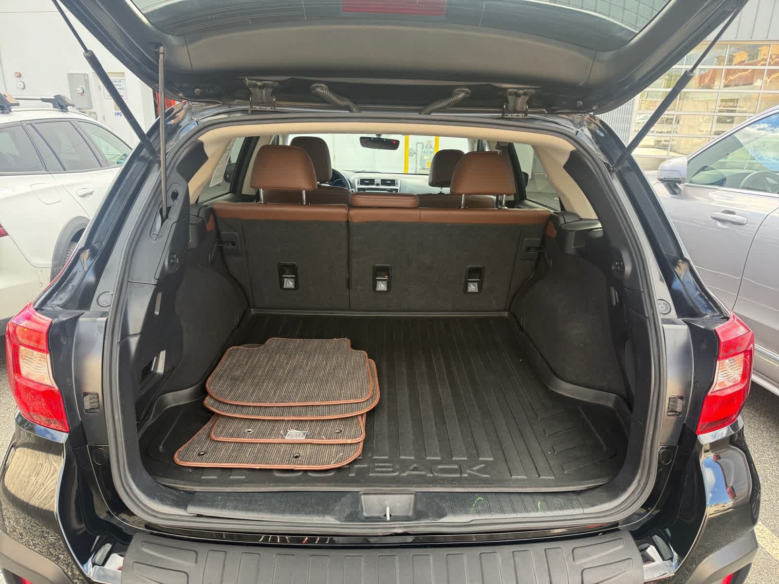 Used 2019 Subaru Outback 2.5i Touring AWD/4WD image 21