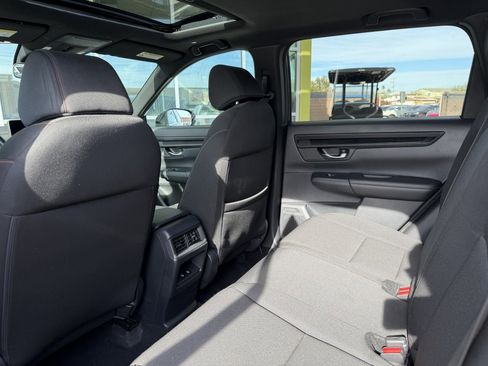 Used 2025 Honda CR-V Sport image 34