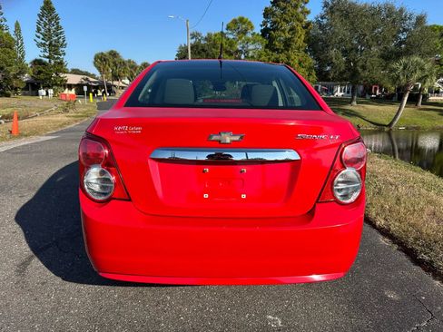 Used 2014 Chevrolet Sonic LT image 8