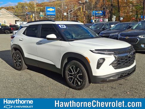 Certified 2024 Chevrolet TrailBlazer ACTIV w/ Convenience Package image 1