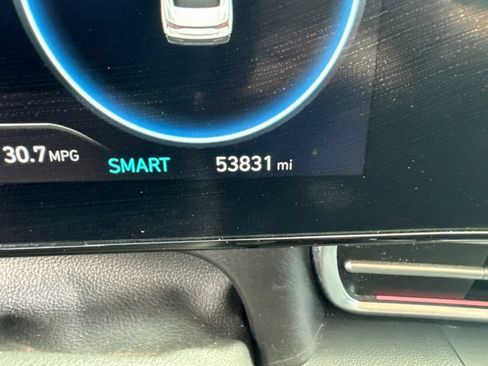 Used 2024 Hyundai Elantra SEL FWD image 13