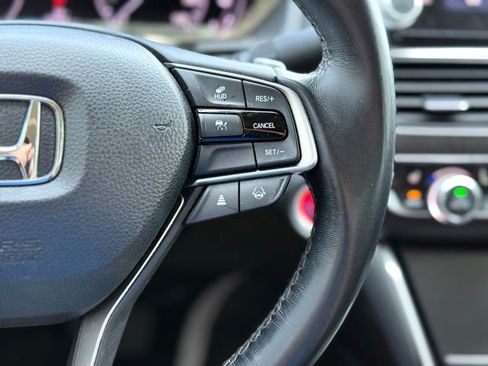 Used 2021 Honda Accord Touring image 25