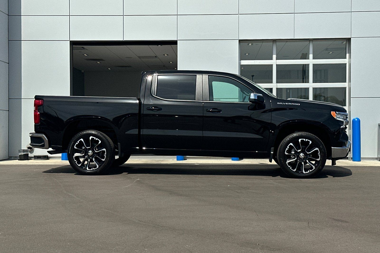 New 2026 Chevrolet Silverado 1500 LT RWD image 3