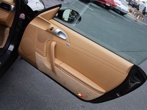 Used 2011 Porsche 911 Carrera 4S image 38