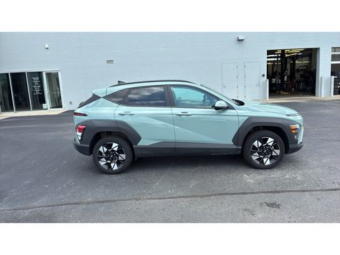 Used 2025 Hyundai Kona SEL AWD/4WD image 7