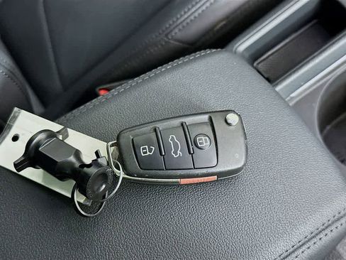 Used 2024 Audi Q3 2.0T Premium image 22