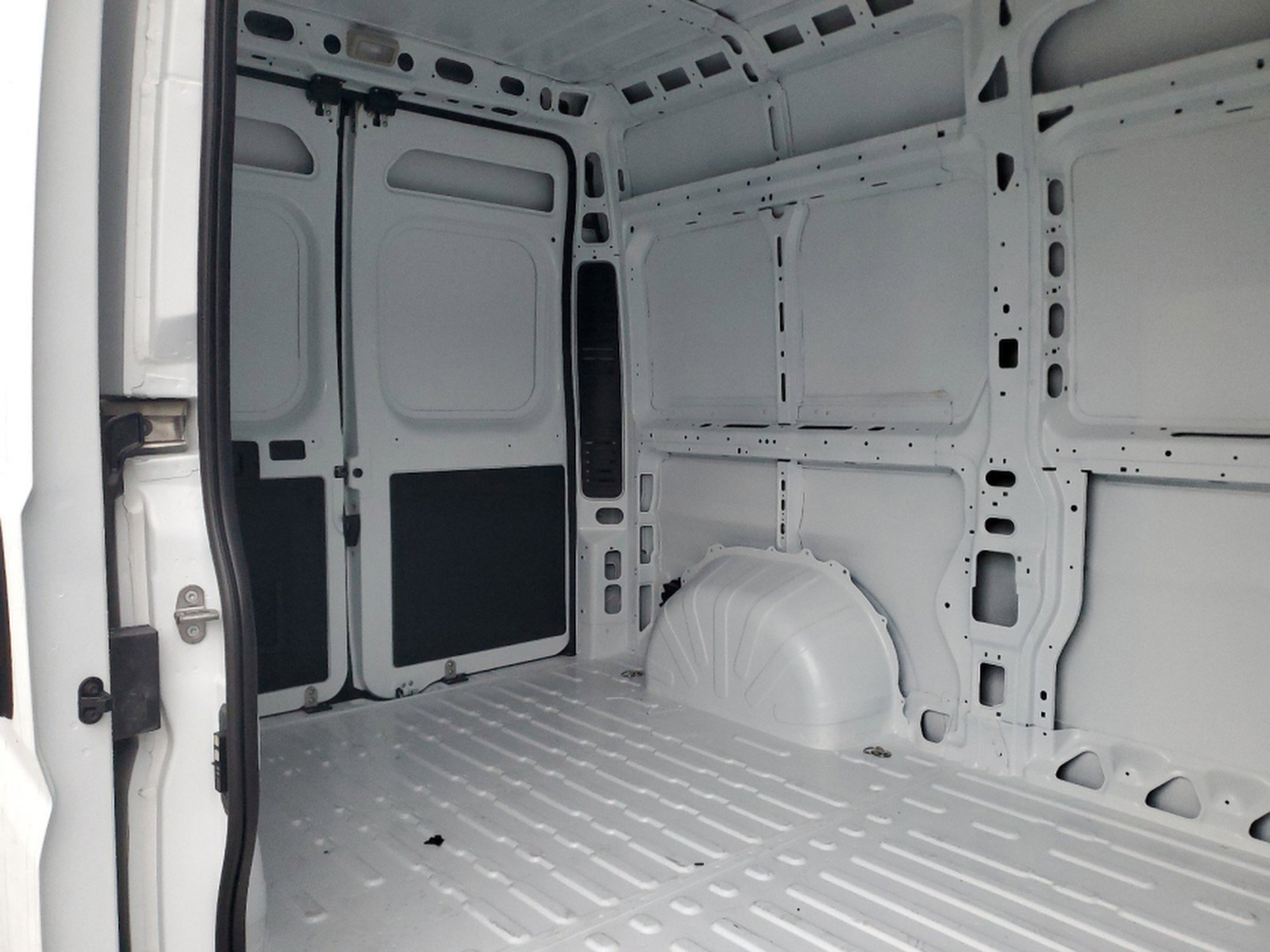 Used 2026 RAM ProMaster 1500 w/ Storage Group FWD image 10