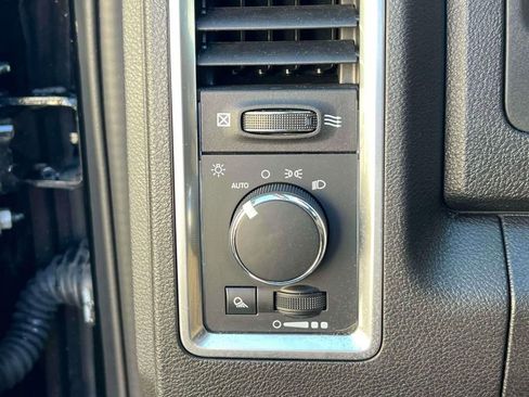Used 2024 RAM 1500 Classic SLT AWD/4WD image 19