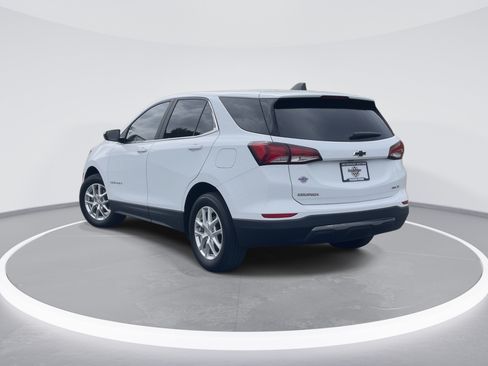 Used 2023 Chevrolet Equinox LT AWD/4WD image 7