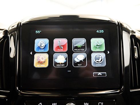 Used 2018 Chevrolet Traverse Premier image 14