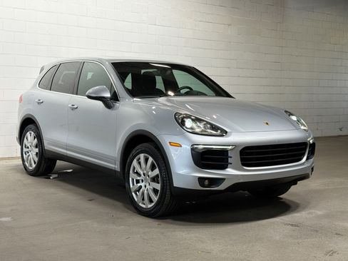 Used 2018 Porsche Cayenne image 14